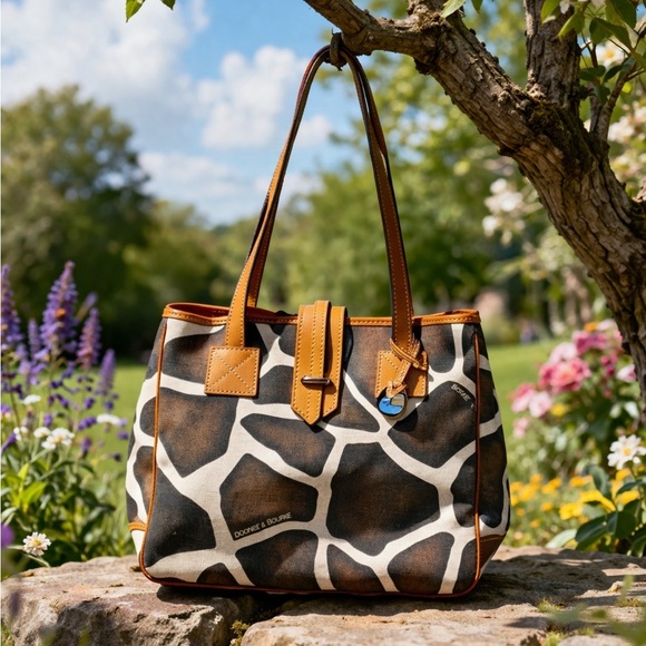 DOONEY & BOURKE VINTAGE GIRAFFE ANIMAL.. CANVAS W/ TAN LEATHER TRIM DUCK CHARM - Picture 3 of 17